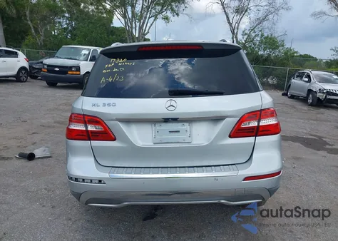 2013 Mercedes-Benz Ml 350 z USA, uszkodzony, nr VIN 4JGDA5JB8DA230487